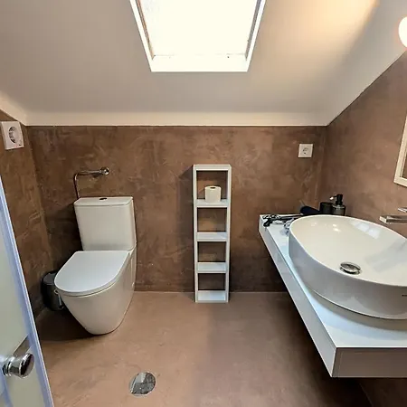Casa Bartolomeu By Tertulias & Arribas * 아베이루